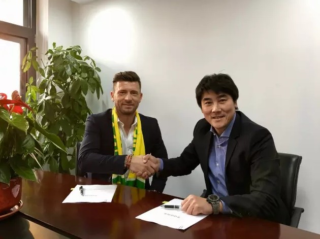这种全能属性对曼联来说至关重要，他是俱乐部最重要的球员之一。